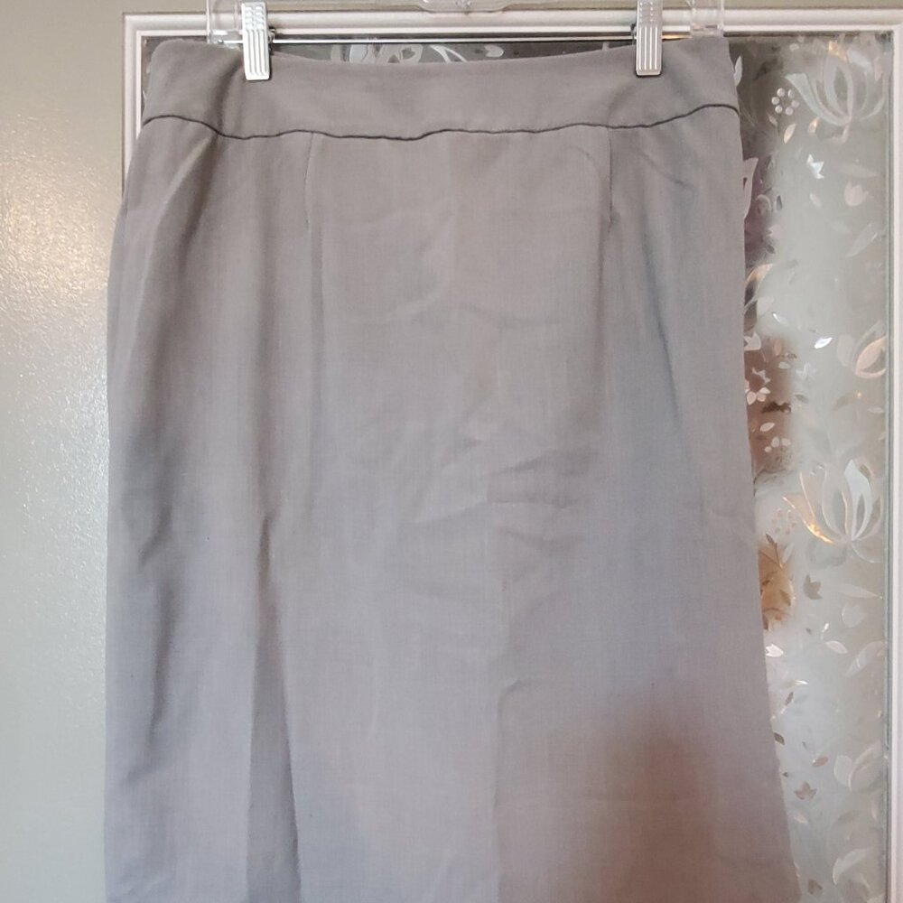 Chadwicks Fully Lined Grey Straight Line Skirt - size 12